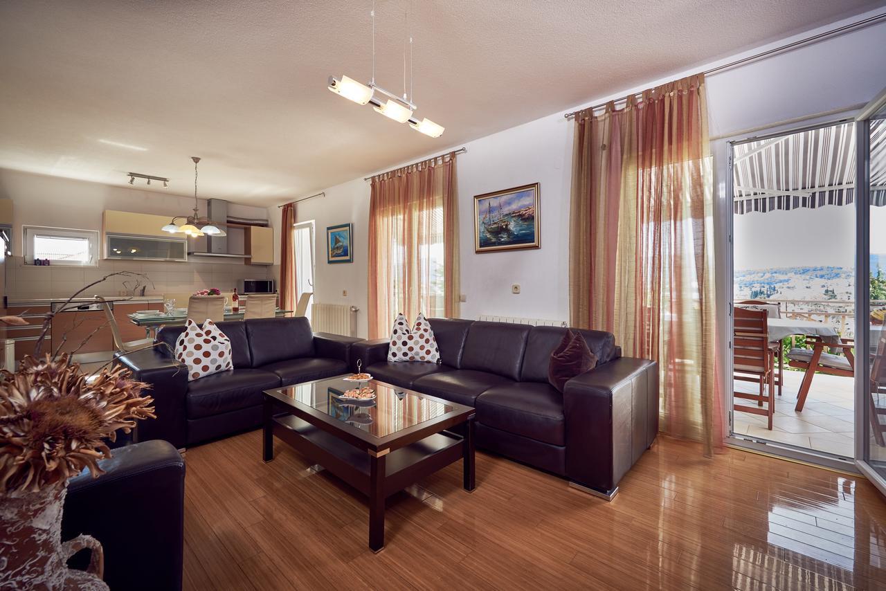 Apartments Tonka Trogir Ngoại thất bức ảnh